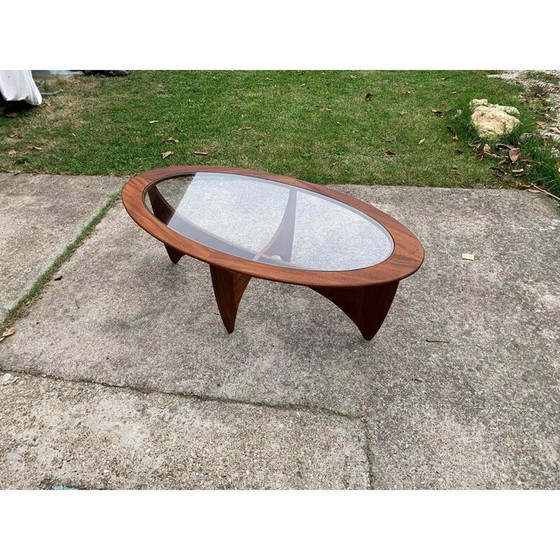 Image 1 of Vintage Astro ovale teakhouten salontafel met glazen blad door Victor Wilkins voor G-Plan, 1960