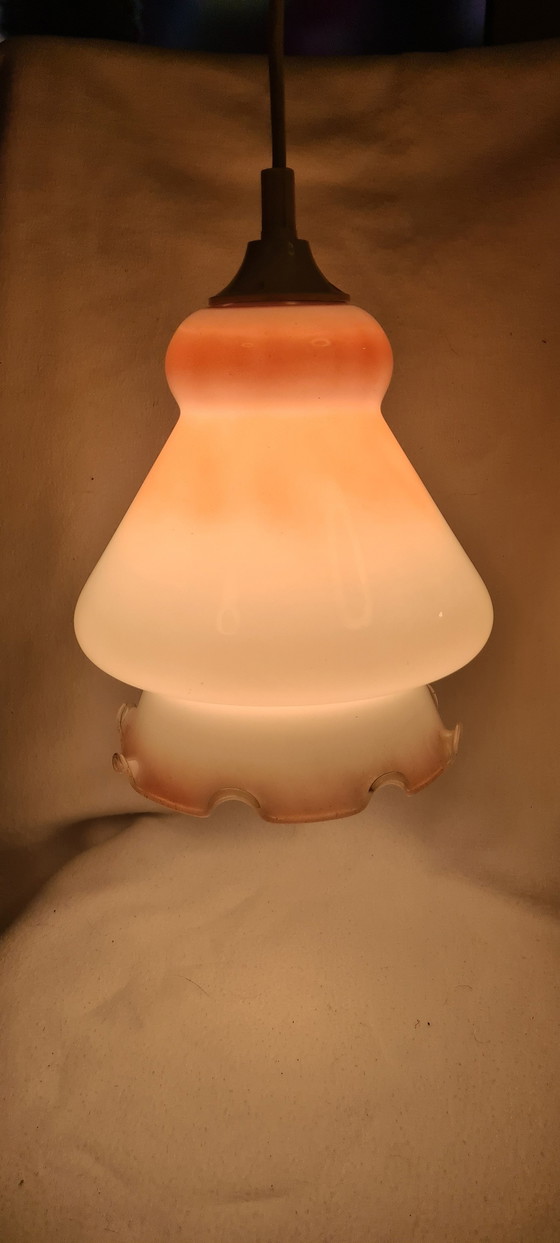 Image 1 of Franse glazen lamp bloemvorm roze Domec