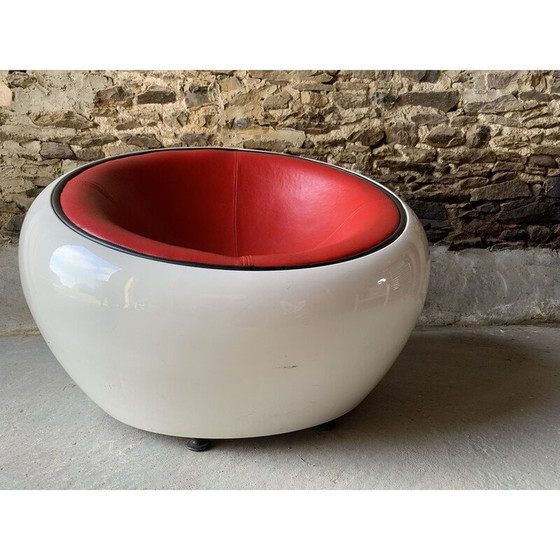 Image 1 of Vintage rood kunstlederen oogpod bal fauteuil, 1960