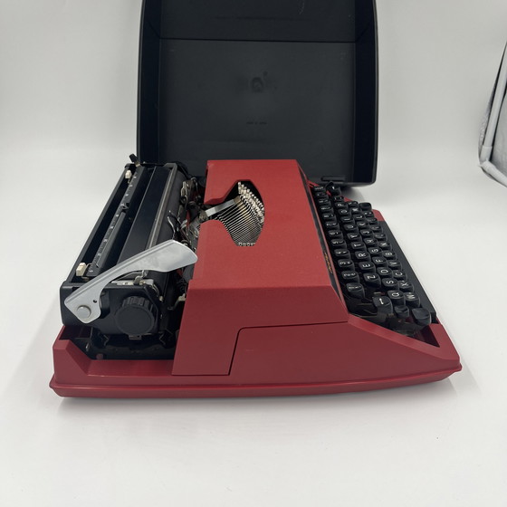 Image 1 of Brother Deluxe600 typemachine