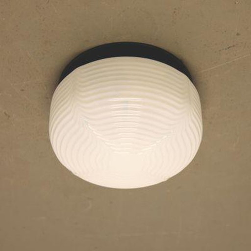 Tsjechoslowaakse plafondlamp