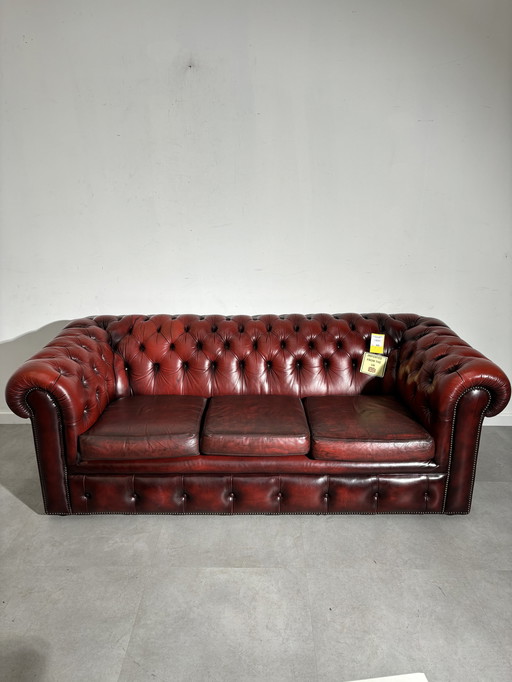 Chesterfield rood leren bank