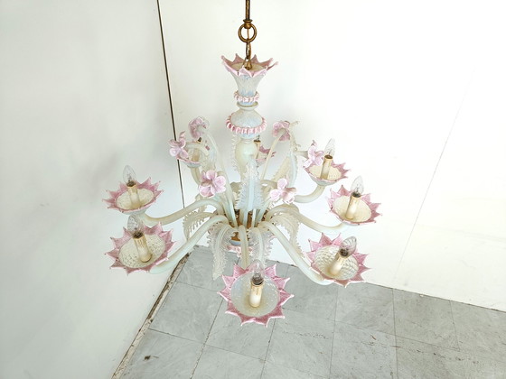 Image 1 of Vintage glazen kroonluchter met bloemenmotief