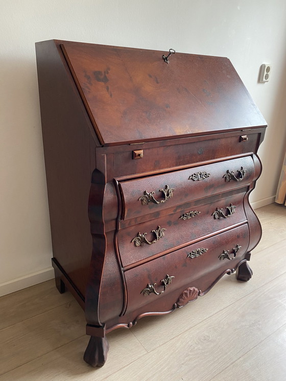 Image 1 of Buik secretaire met vele vakjes