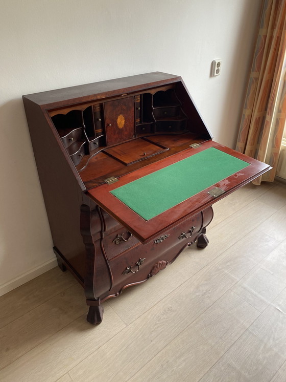 Image 1 of Buik secretaire met vele vakjes