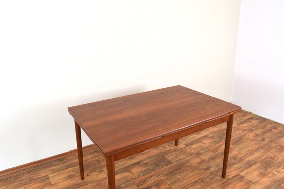 Image 1 of Mid Century Deense Teakhouten uitschuifbare eettafel, 1960S.