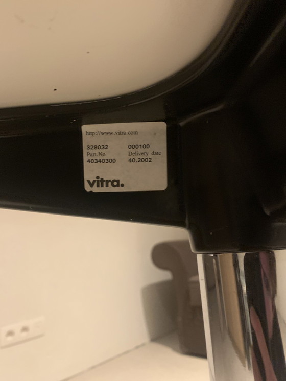 Image 1 of Vitra Eames Segmented Eettafel