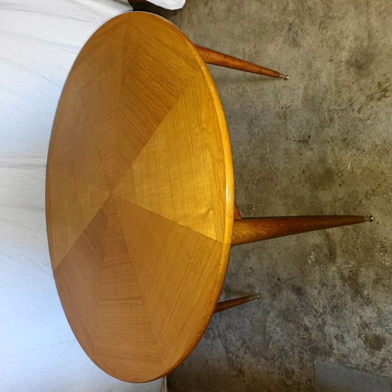 Image 1 of Vintage ronde tafel in licht eiken met 2 verlengstukken, 1950