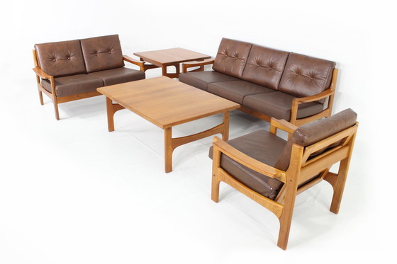 Image 1 of Top Deense Mid Century Sofa en Lounge Stoel / Fauteuil Set in leer en teakhout