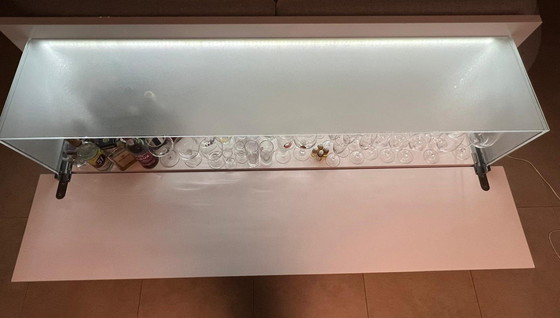 Image 1 of Dressoir Roomdivider Korpus Gehard Glas Met Hoogglans Gelakte Witte Afwerking