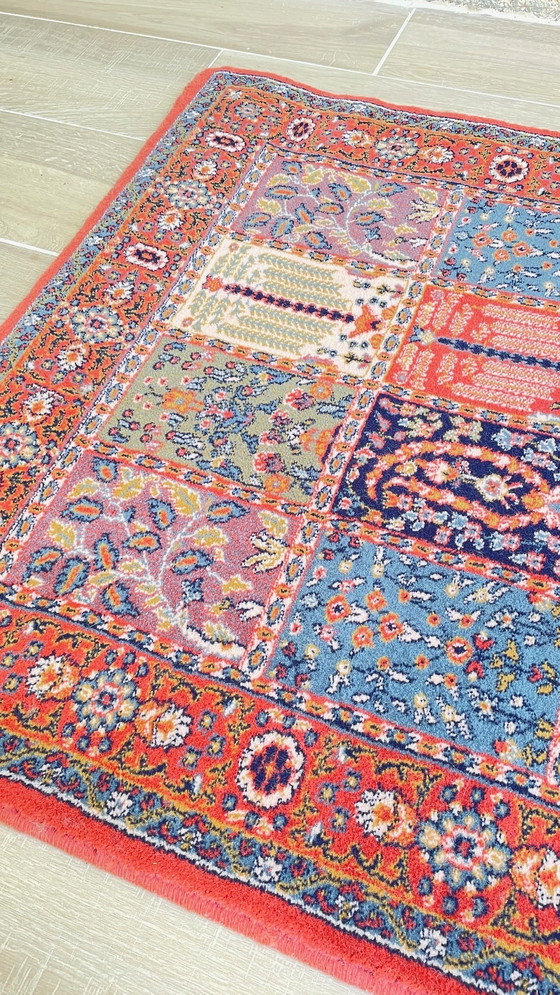 Image 1 of Paar oude vloerkleden