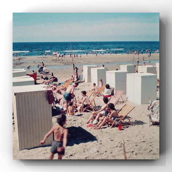 Image 1 of Vintage Badgasten | Nederlandse Mid Century Zomer Fotografie, 1960