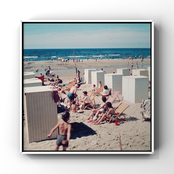 Image 1 of Vintage Badgasten | Nederlandse Mid Century Zomer Fotografie, 1960