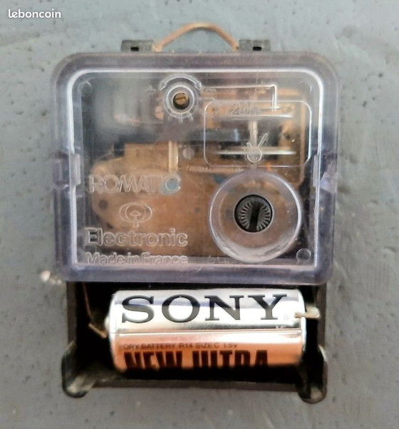 Image 1 of Vintage Klok - Romatiek - Ruimtetijdperk - 1970