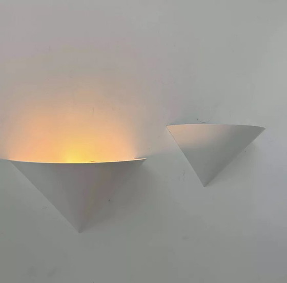 Image 1 of 2X witte metalen wandlampen, Frankrijk 1970