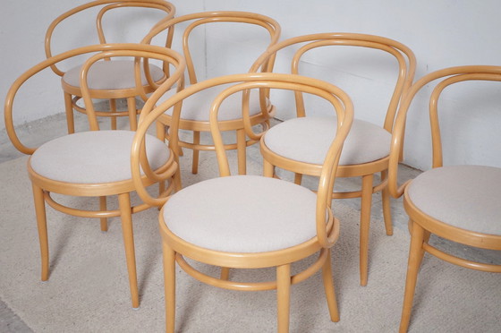 Image 1 of 6x Thonet 209 stoelen van gebogen hout