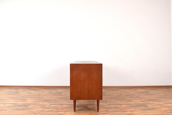 Image 1 of Mid Century Deens teakhouten dressoir, 1960S.