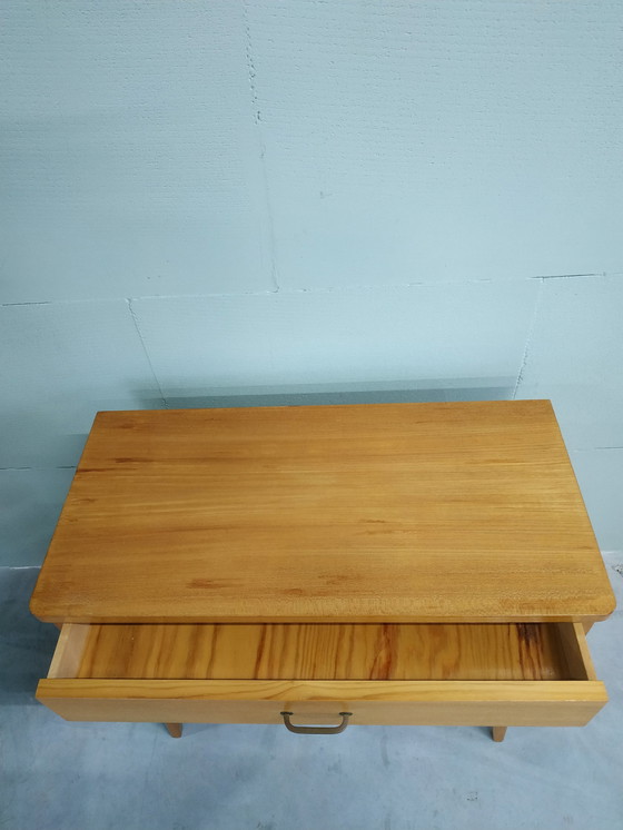 Image 1 of Licht vintage Jaren 50-60 Zweeds wandmeubel wandkastje 