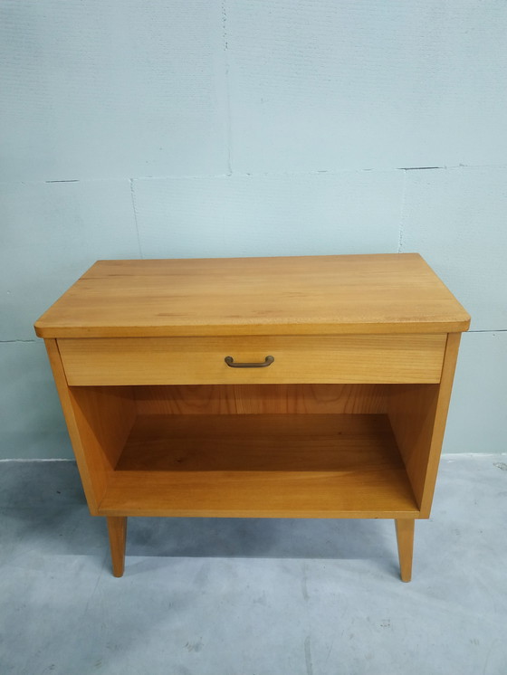 Image 1 of Licht vintage Jaren 50-60 Zweeds wandmeubel wandkastje 