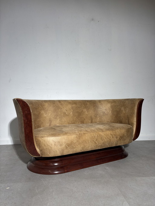 Art Deco Sofa - Hotel Le Malandre