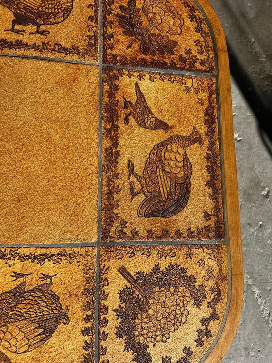 Image 1 of Vintage salontafel met dierendecor in hout en keramiek door Roger Capron, 1960