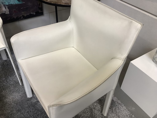 4x witte Enrico Pellizzoni eetkamerstoelen