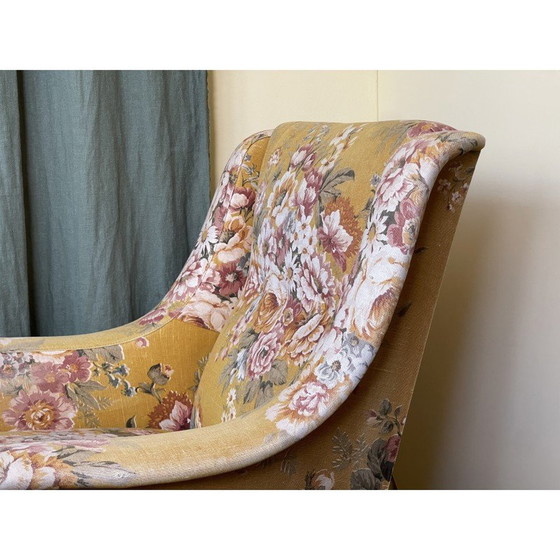 Image 1 of Deense fauteuil met bloemen uit Mid Century, 1970