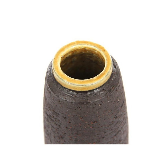 Image 1 of Scandinavische vintage vaas van bruin keramiek met gele hals door Gunnar Nylund voor Nymølle, 1960