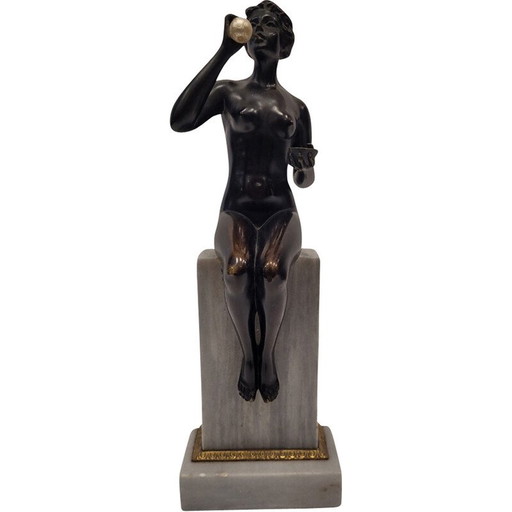 Vintage Art Nouveau sculptuur "Bellen blazende vrouw" in brons en marmer, 1920