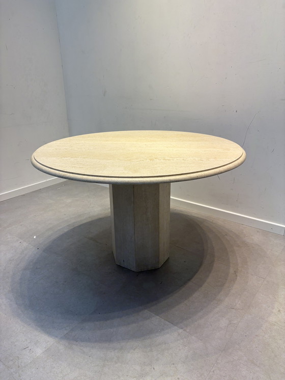 Image 1 of Vintage Travertin Eettafel