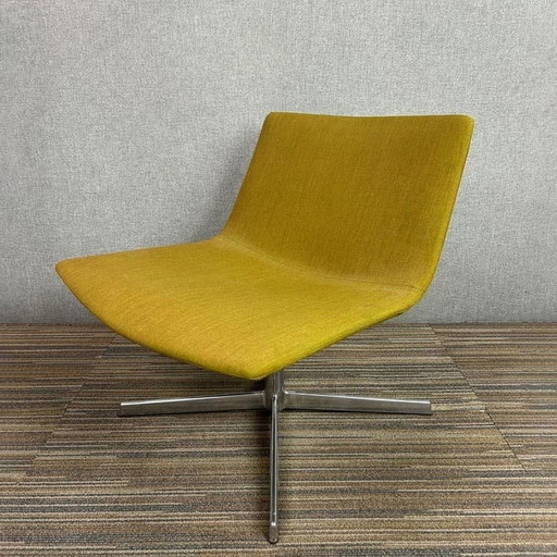 1X Arper Catifa 80 Lounge Chair -