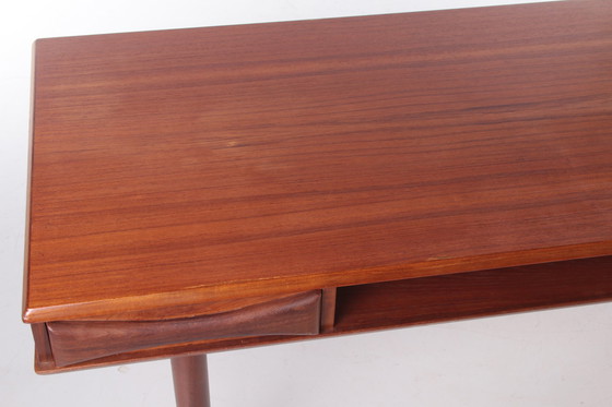 Image 1 of Deense modernistische teak salontafel gemaakt door Dyrlund, jaren 60