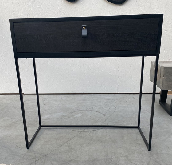 Image 1 of Pomax sidetable