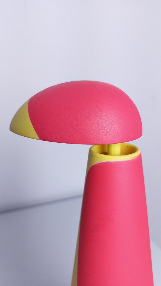 Image 1 of Postmodern Penguin tafel-/bureaulamp