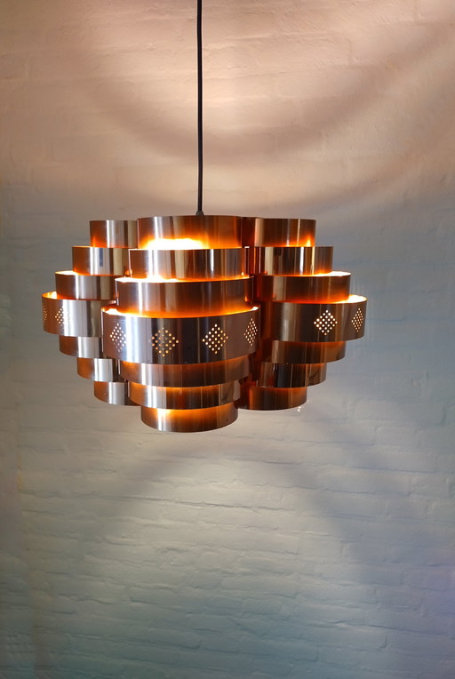 Hanglamp Werner Schou - Coronell Elektro Denmark. 