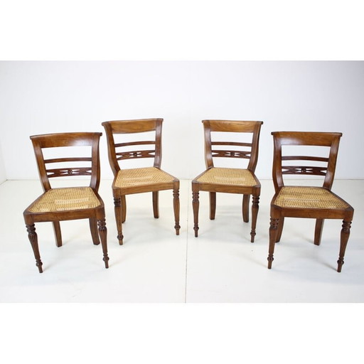 Set van 4 vintage eetkamerstoelen van massief hout, Tsjecho-Slowakije 1950