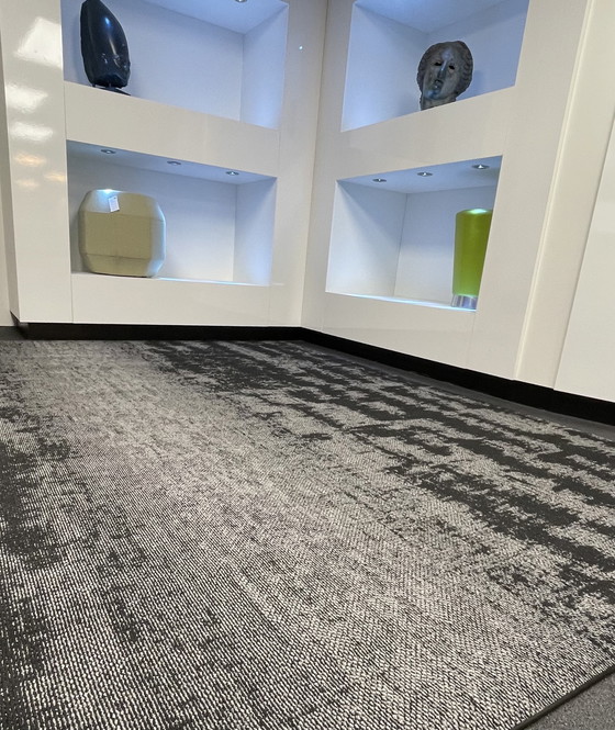 Image 1 of Desso Tapijt Street Tracks Black 200 X 300 Nieuw