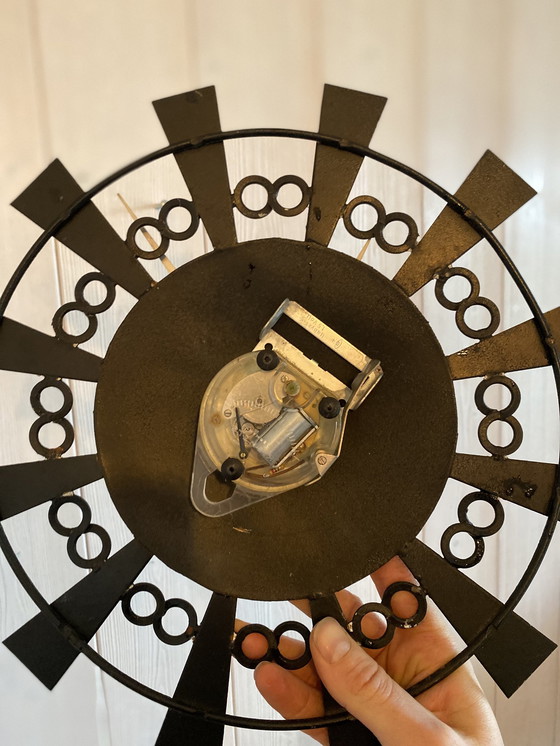 Image 1 of Vintage wandklok Mid Century met wijzers