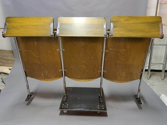 Image 1 of Vintage bioscoopstoelen 