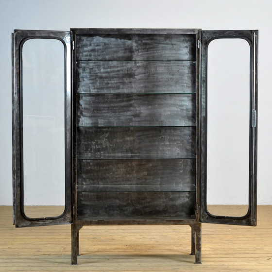 Image 1 of Vintage medische kast
