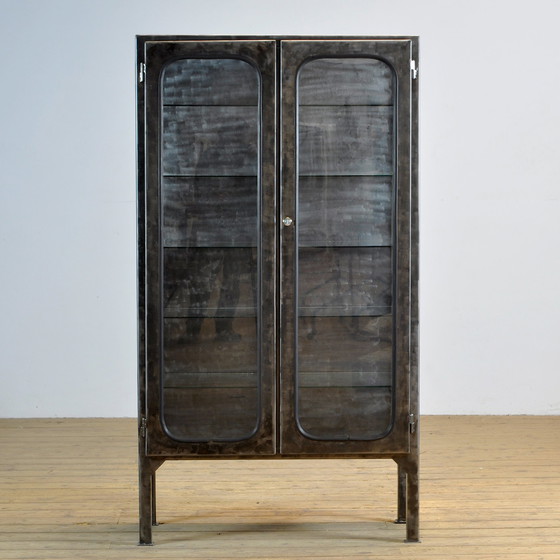 Image 1 of Vintage medische kast