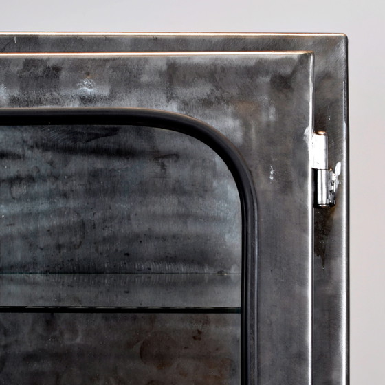 Image 1 of Vintage medische kast