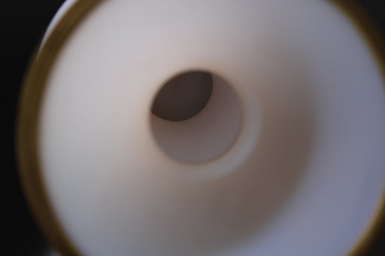 Image 1 of Vintage Opaline Vaas In Kalk Kleur Veranderend.