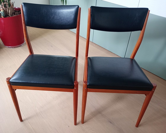 Image 1 of 2 Vintage Stoelen - Scandinavisch Design