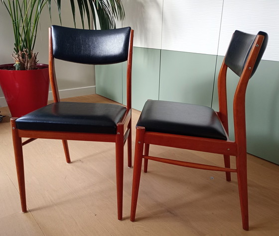 Image 1 of 2 Vintage Stoelen - Scandinavisch Design