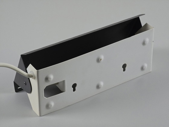 Image 1 of Mid Century Modern - Vintage 1980S G&G Gérard Gossé Grijs Metalen Verstelbare Flip-Open Wandlamp