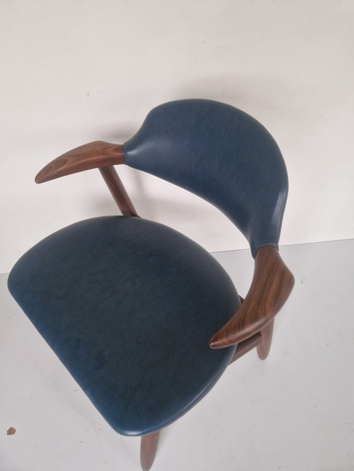 Teak Cow Horn Chair By Tijsseling