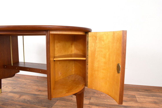 Image 1 of Mid-Century organisch teak bureau van Sola Møbler, 1960S.