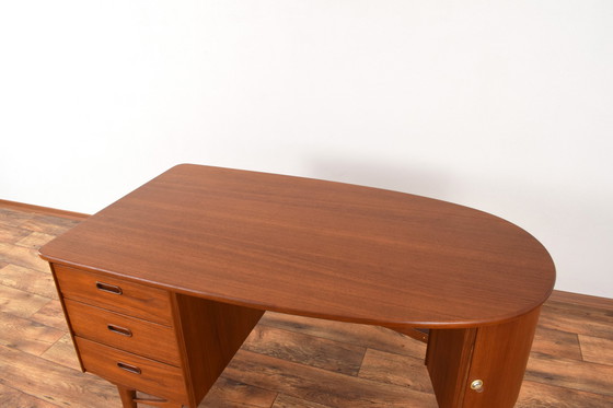 Image 1 of Mid-Century organisch teak bureau van Sola Møbler, 1960S.