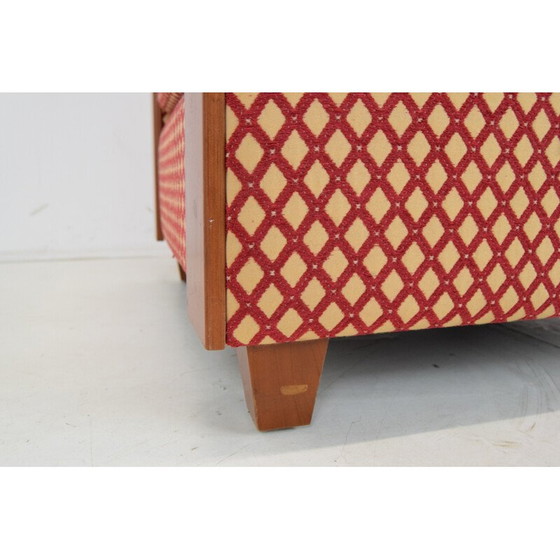 Image 1 of Vintage fauteuil in stof en hout, Tsjecho-Slowakije 1980